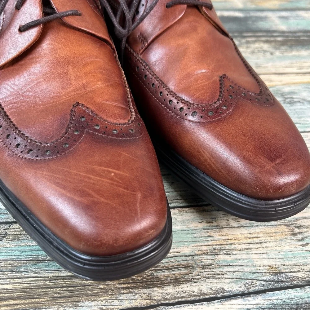Florsheim wingtip brogue